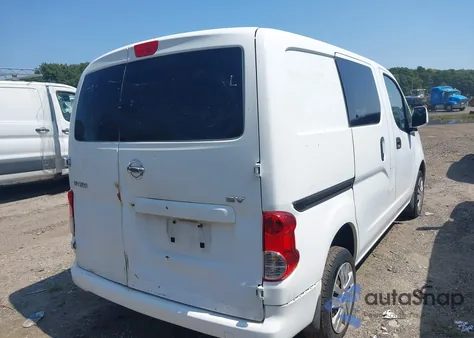 2015 Nissan Nv200 Sv z USA, uszkodzony, nr VIN 3N6CM0KN1FK733652